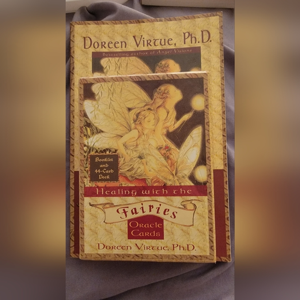 Tarot/oracle cards